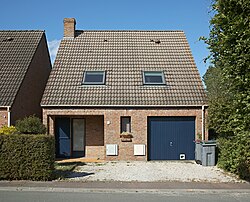 Maison, rue des Peupliers, à Linselles