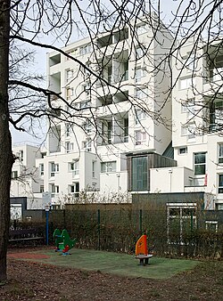 Aire de jeux, rue du Blason, à Villeneuve d'Ascq.